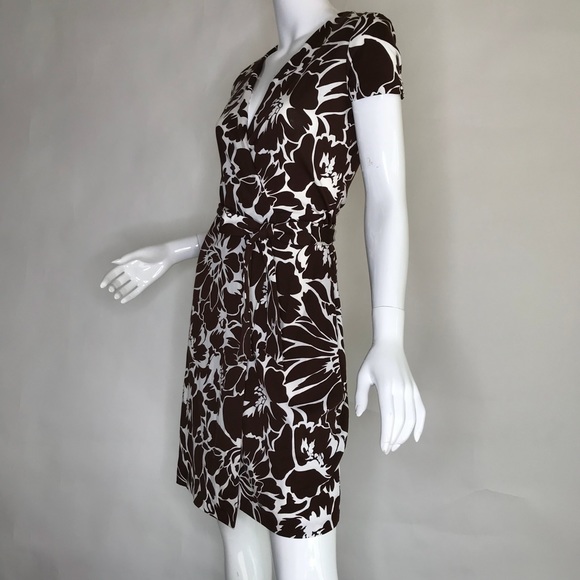 Diane Von Furstenberg Wrap Dress NWOT - Picture 2 of 6